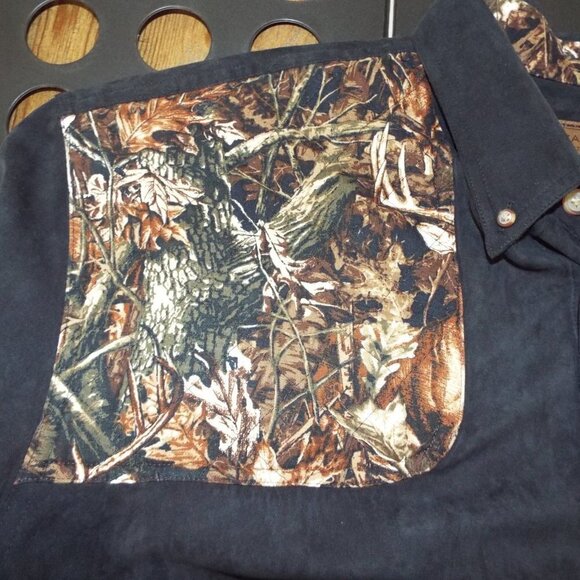 Clearwater Outfitters Long Sleeve Button Down - Picture 4 of 9